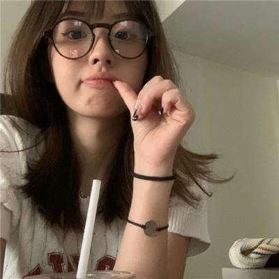 红尘千载情悠悠